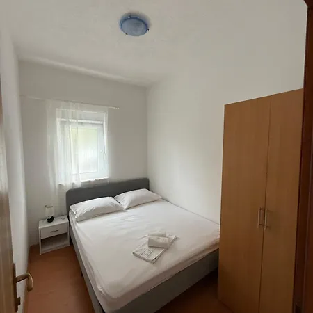 Vukelja Apartmán Marina