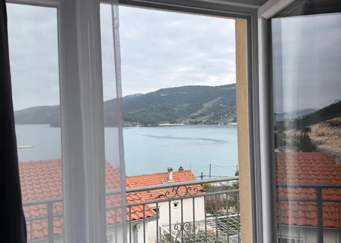 Vukelja Apartament *
