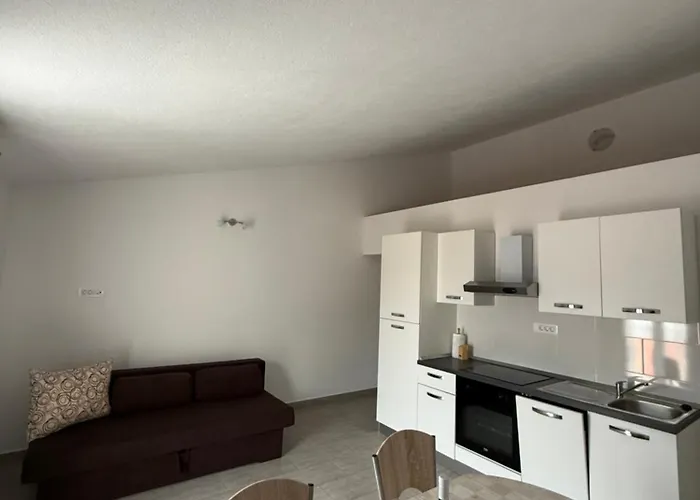 Vukelja Apartamento *